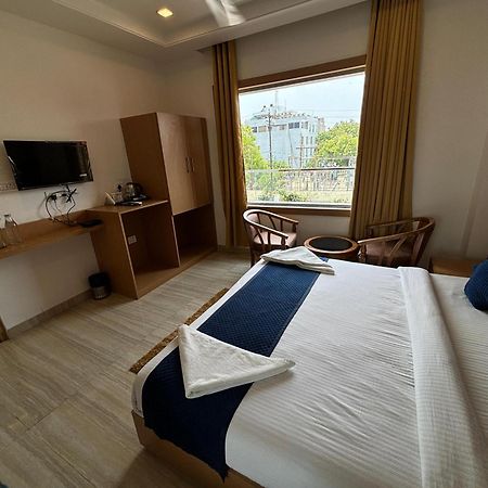 Hotel Royal Casa 러크나우 외부 사진