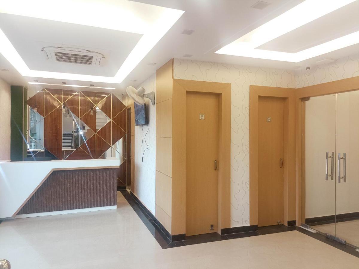Hotel Royal Casa 러크나우 외부 사진
