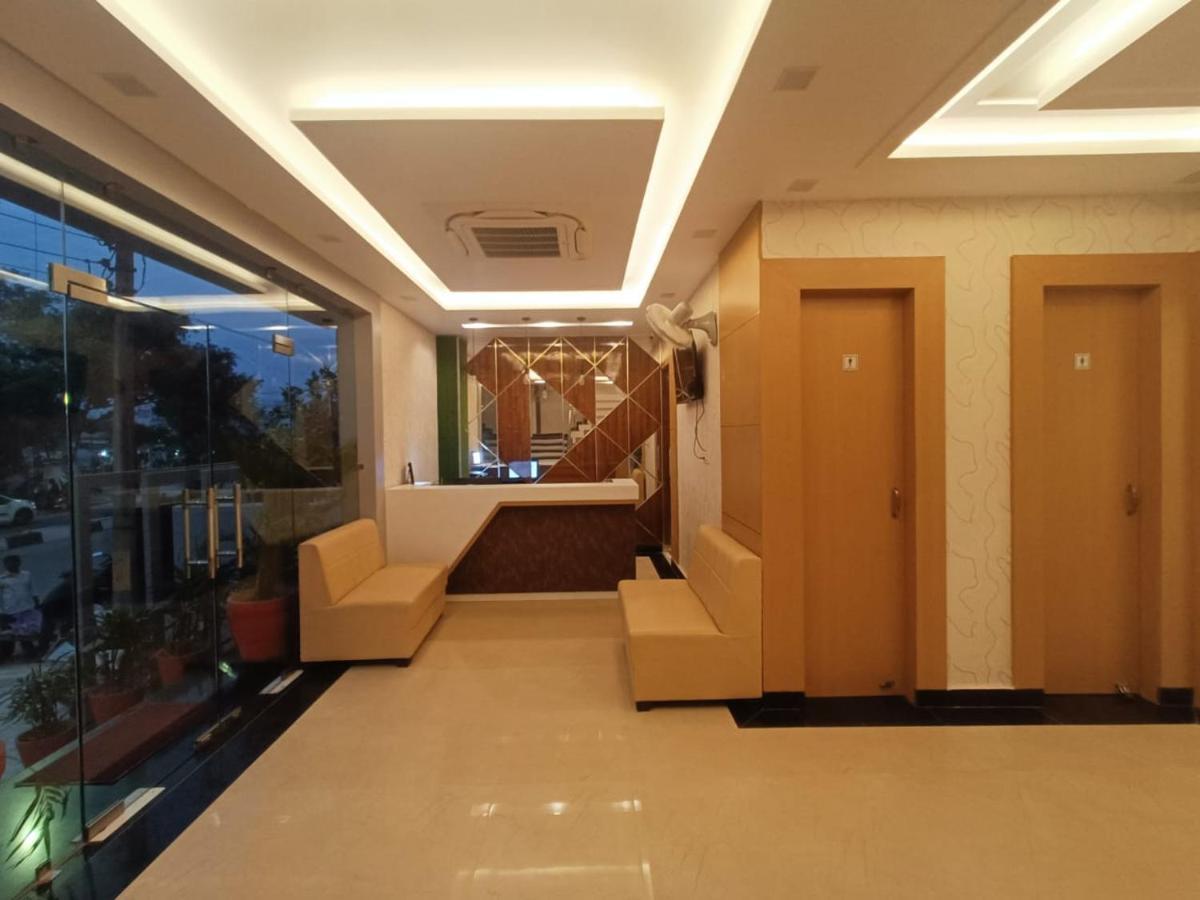 Hotel Royal Casa 러크나우 외부 사진