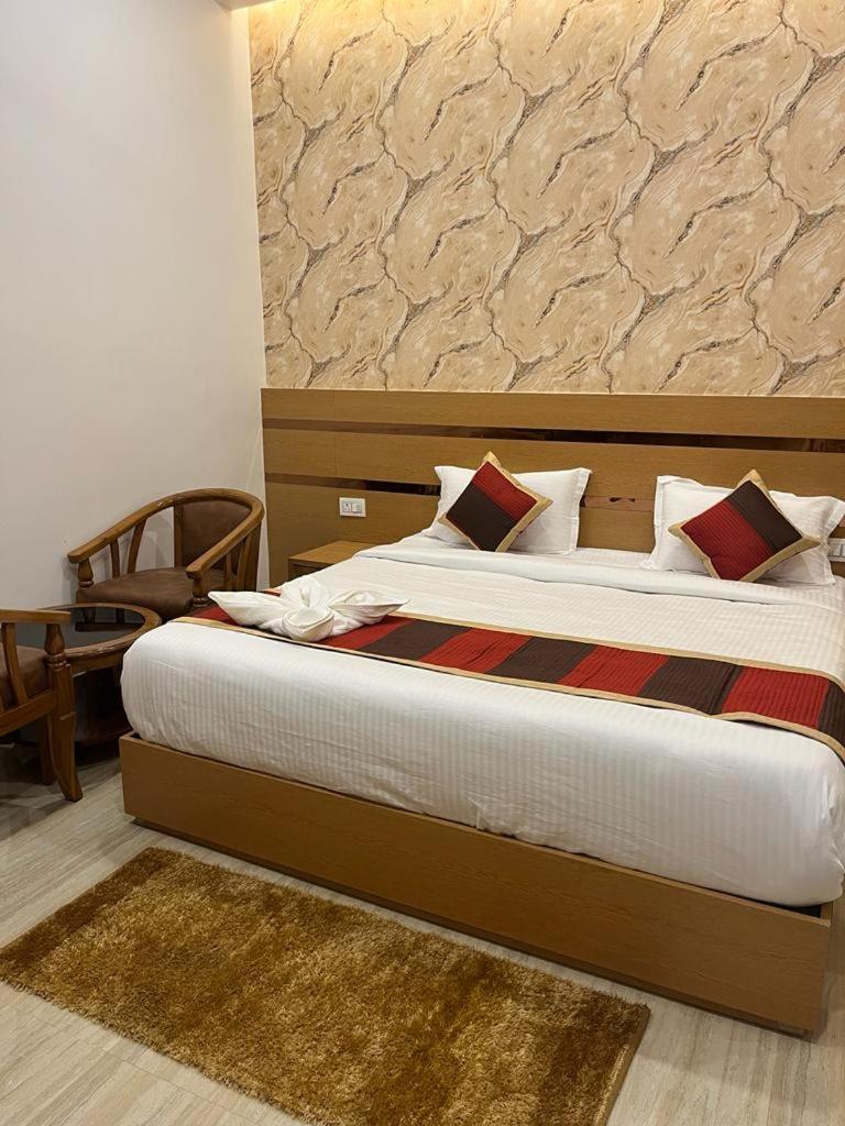 Hotel Royal Casa 러크나우 외부 사진