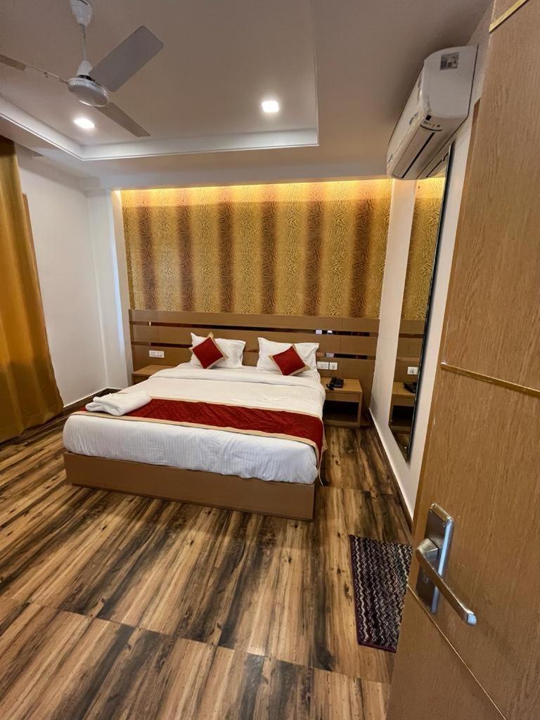 Hotel Royal Casa 러크나우 외부 사진