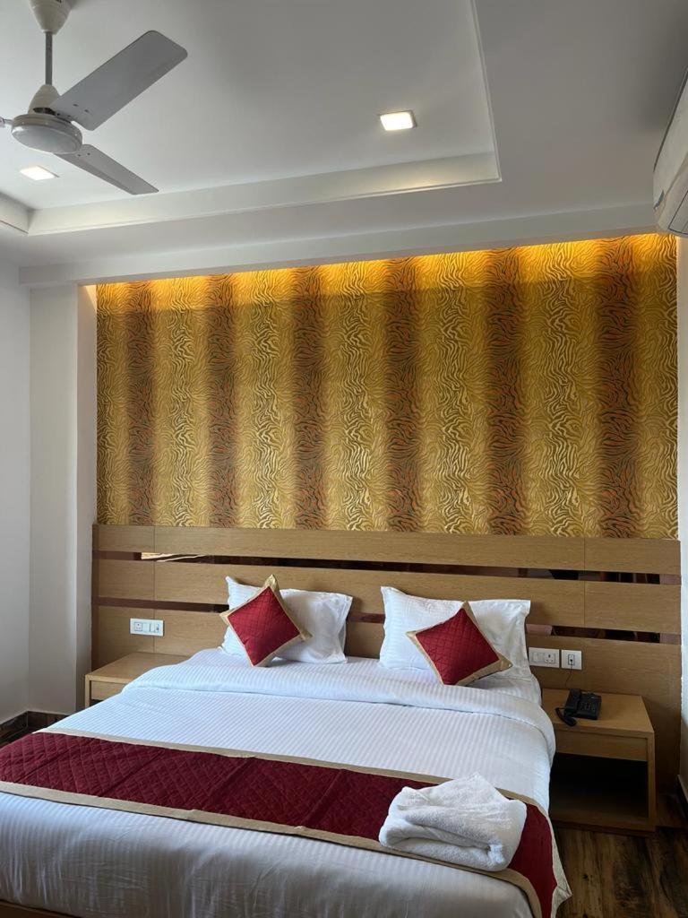 Hotel Royal Casa 러크나우 외부 사진