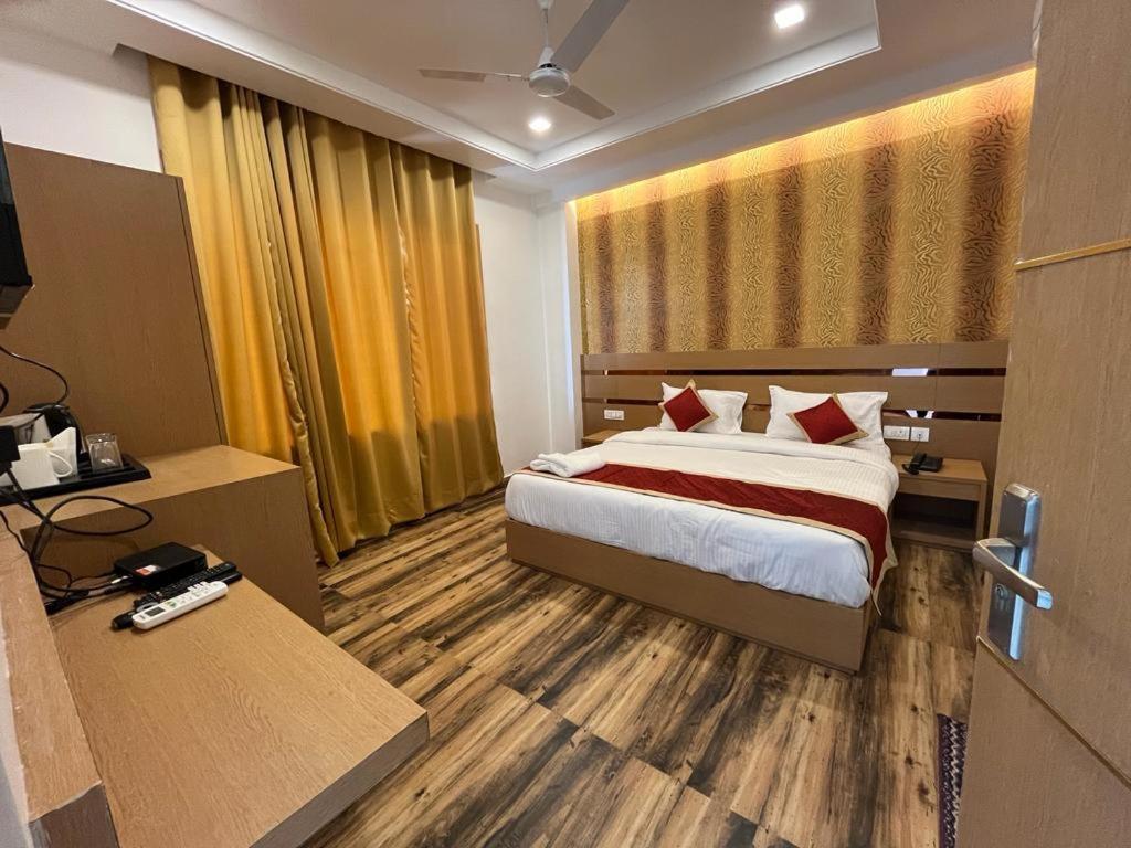 Hotel Royal Casa 러크나우 외부 사진