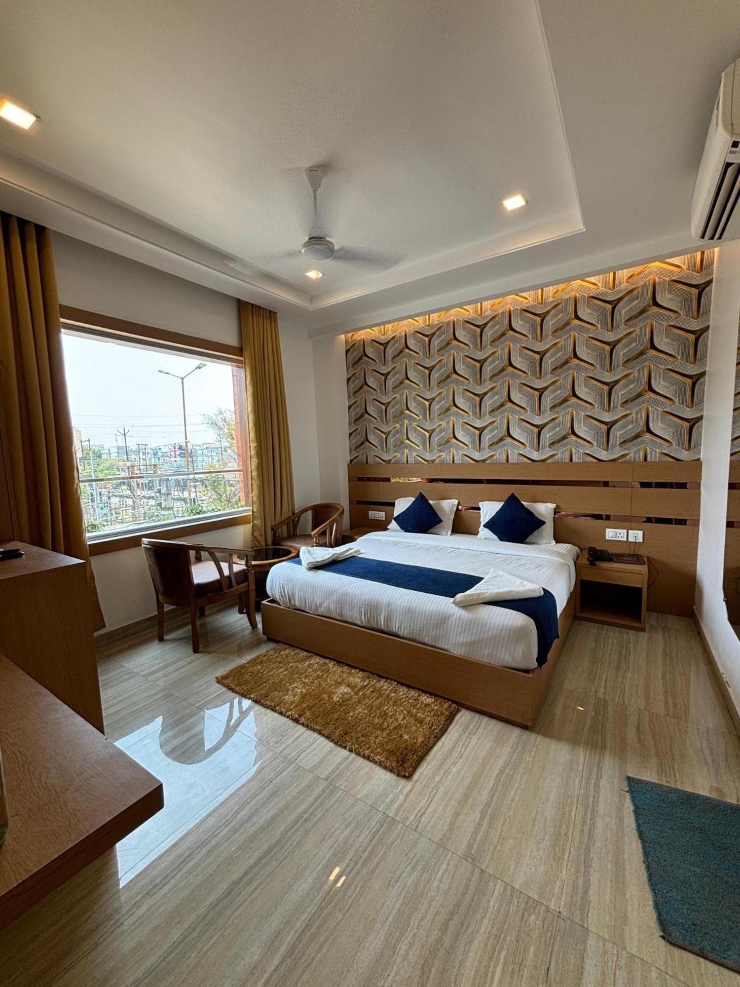 Hotel Royal Casa 러크나우 외부 사진