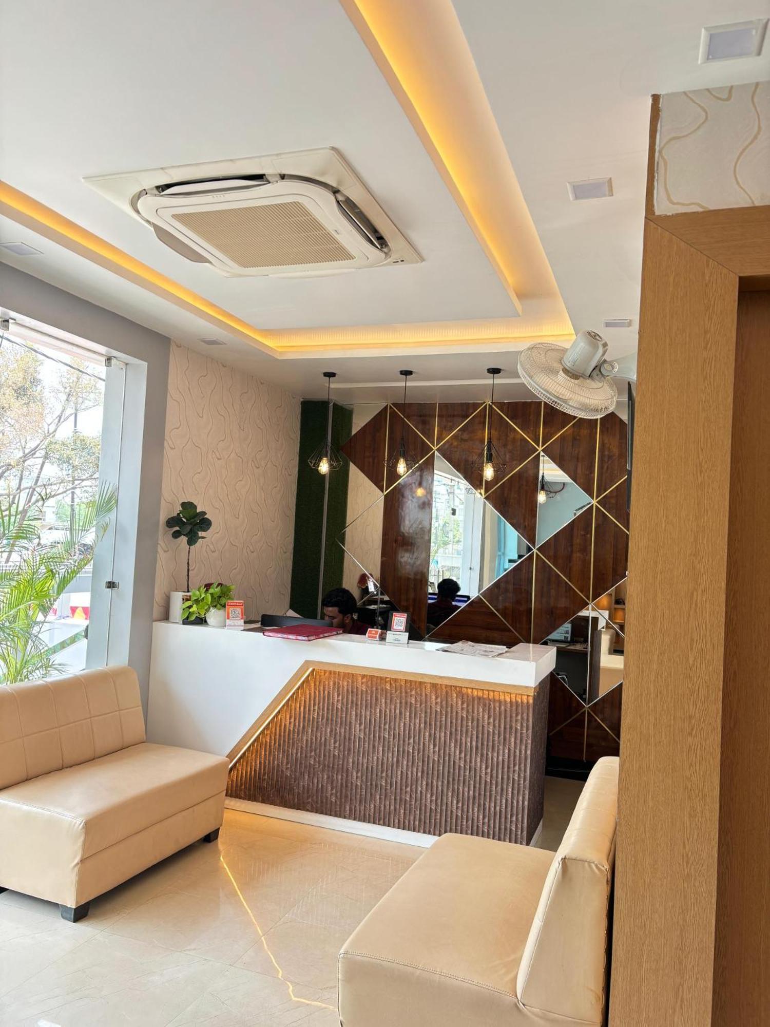 Hotel Royal Casa 러크나우 외부 사진
